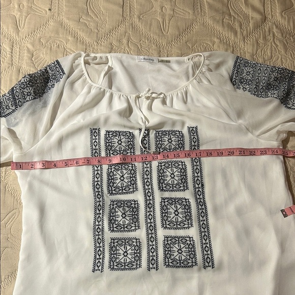 Calvin Klein Women’s White Top Tunic With Black Embroidery 3/4 Sleeves - Picture 6 of 10